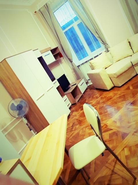 Apartment In The City Center Ivano-Frankivsk Exteriör bild