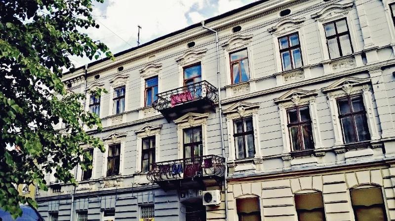 Apartment In The City Center Ivano-Frankivsk Exteriör bild